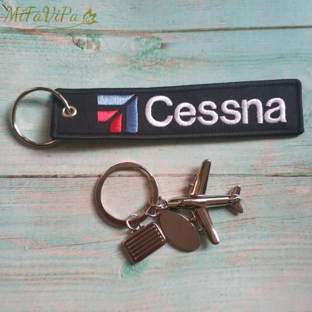 1 SET CESSNA KEYCHAIN - PILOTSX